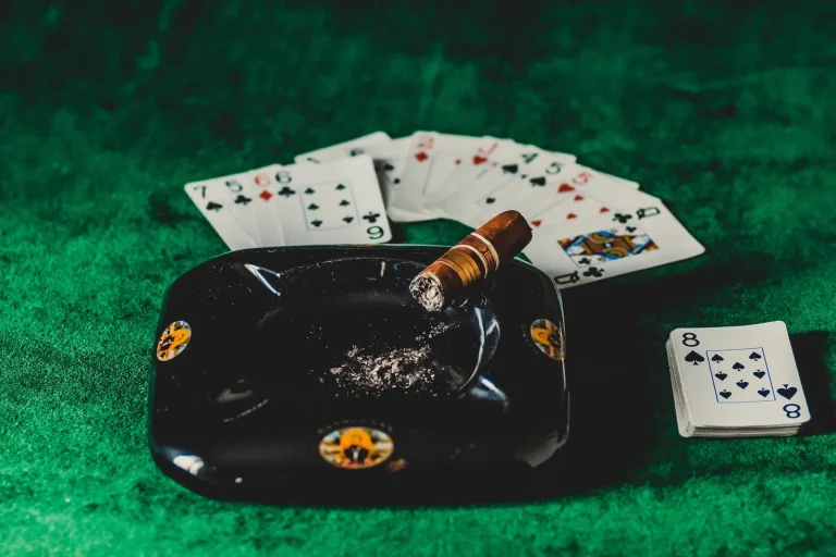 百家樂補牌規則與技巧